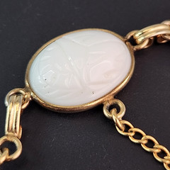 Vintage Scarab Bracelet White Milk Glass Egyptian Revival Oval Gold Tone 6.5″