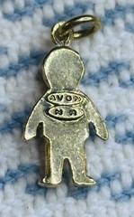 Vintage Avon N/A Charm Pendant Little Boy Blue Pearly Shirt Gold Tone Charm