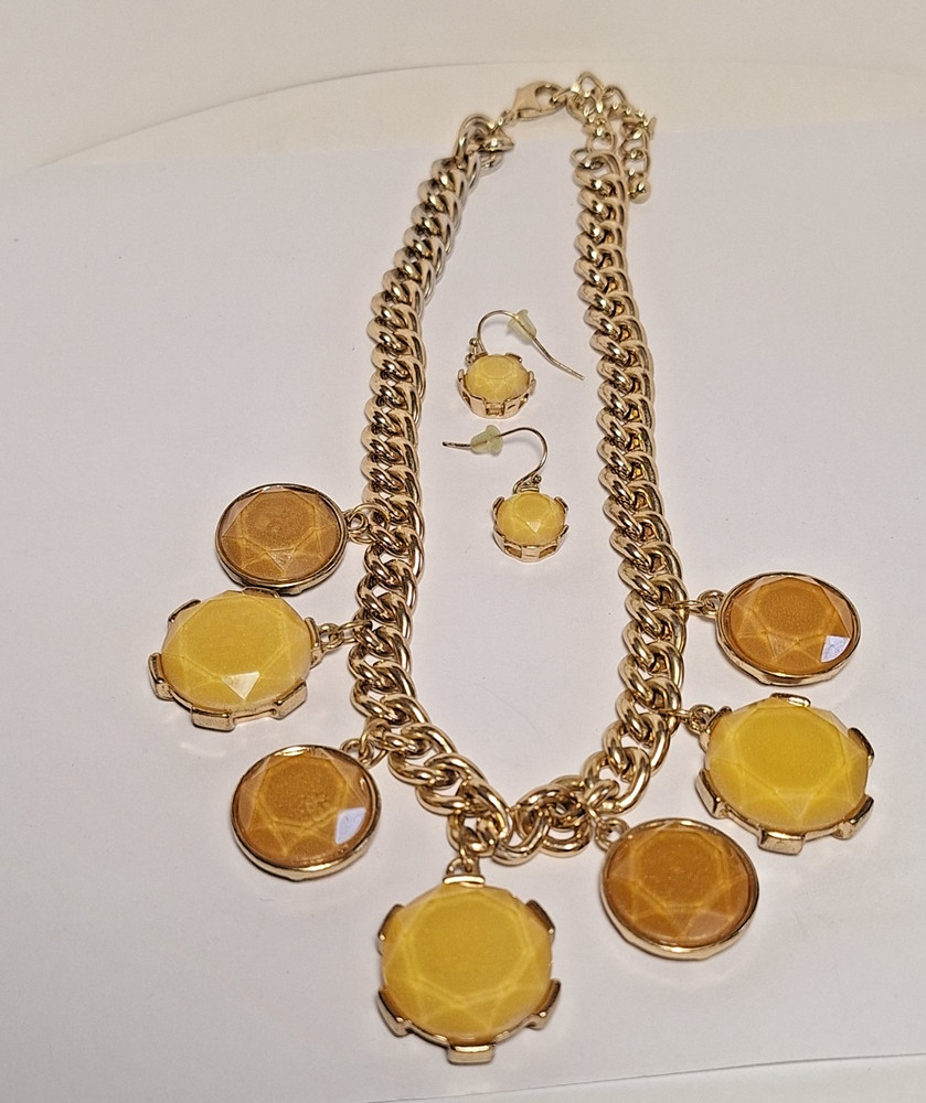 Vintage Yellow Stones & Gold-Toned Chunky Chain Statement Necklace & Earring Set