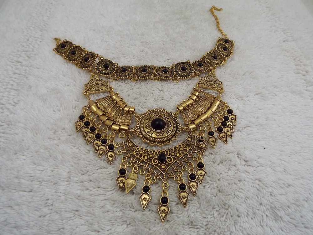 Goldtone Egyptian Revival Black Bead Fringe Choker Necklace (C46)