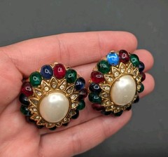 CINER Jewels Of India Moghul Glass Faux Pearl Clip On Gold Tone Earrings ⚠️Read