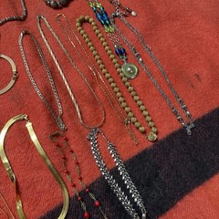 43 Individual Costume Jewelry Vintage Necklaces Metal Gold Silver Other