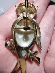 Vintage Mid Century Owl Brooch Pin Gold Tone Red Rhinestone Eyes Faux Pearl Body
