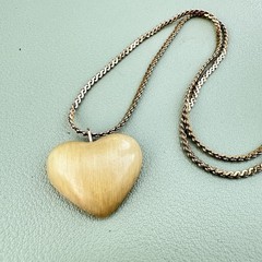 Puffy Heart Necklace Vintage Lucite Resin Horn Signed 1984 Gold Monet Chain 16”