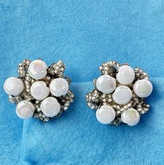 Alice Caviness VTG Clip On Earrings Faux Pearl Rhinestone Cluster Signed