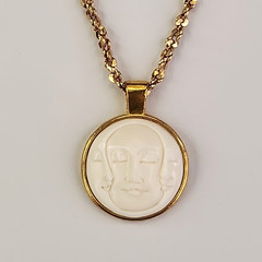 Vintage Triple Moon Face Pendant Necklace Crisscross Gold Tone Chain 22″
