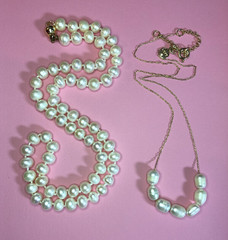 Genuine Cultured Pearl Strand Necklace + Bead Chain Necklace Gold Tone P26