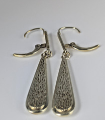 Rare Vintage 14K Gold 3.71g Teardrop Dangle/Drop Leverback Earrings With Texture