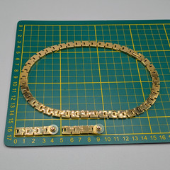 Vtg 80s Chunky Chain H Link Gold Tone Statement Necklace Pierced Earrings Set