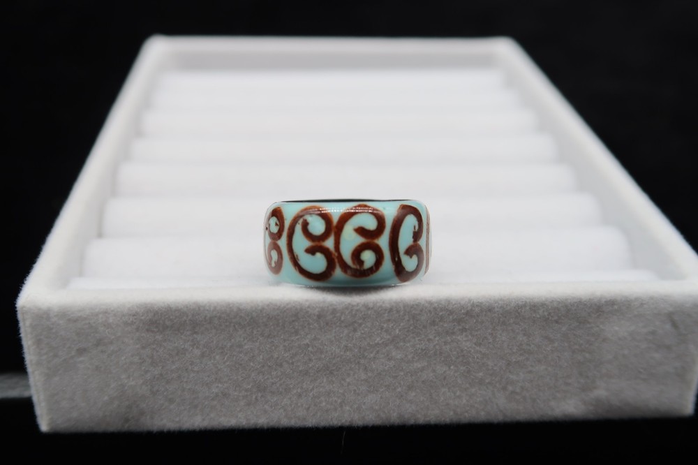 Vtg Enamel Over Acrylic Resin Ring Robin Egg Blue w/ Brown Swirl Accents Pretty