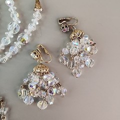 Vintage AB Glass Beaded Tassel Necklace Earrings Set Gold Tone Bar Links 26″