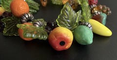 Vintage Plastic Acrylic Resin Fruit Salad Charm Bracelet Colorful Beads Silver