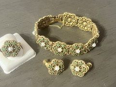 Lovely Vintage Goldette Faux Jade & Pearl Bracelet Earrings Ring Set