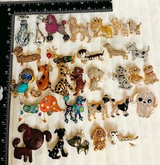 30pc Dog Brooch Pin Lot Heavywork Poodle Dachshund Scottie Costume