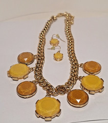 Vintage Yellow Stones & Gold-Toned Chunky Chain Statement Necklace & Earring Set