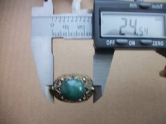 Vintage Gold-tone Green Cabochon Filigree Dome Ring Statement Piece