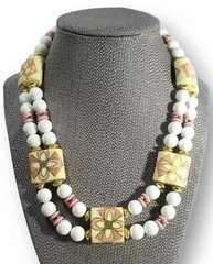 VTG Floral Lucite Bead NECKLACE 2 Strand Cream White Pink GoldTone Japan Stamped