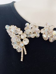 Vintage JULIANA D&E Pin and Earrings With Aurora Borealis Rhinestones BOOK PIECE