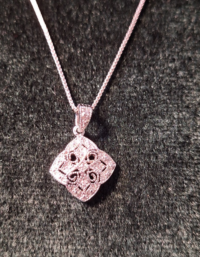 Vintage Sterling Silver Filigree Diamond Shape Pendant Box Chain Necklace Italy