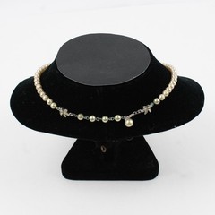 Vintage Faux Pearl Gold Toned Leaf Motif Choker