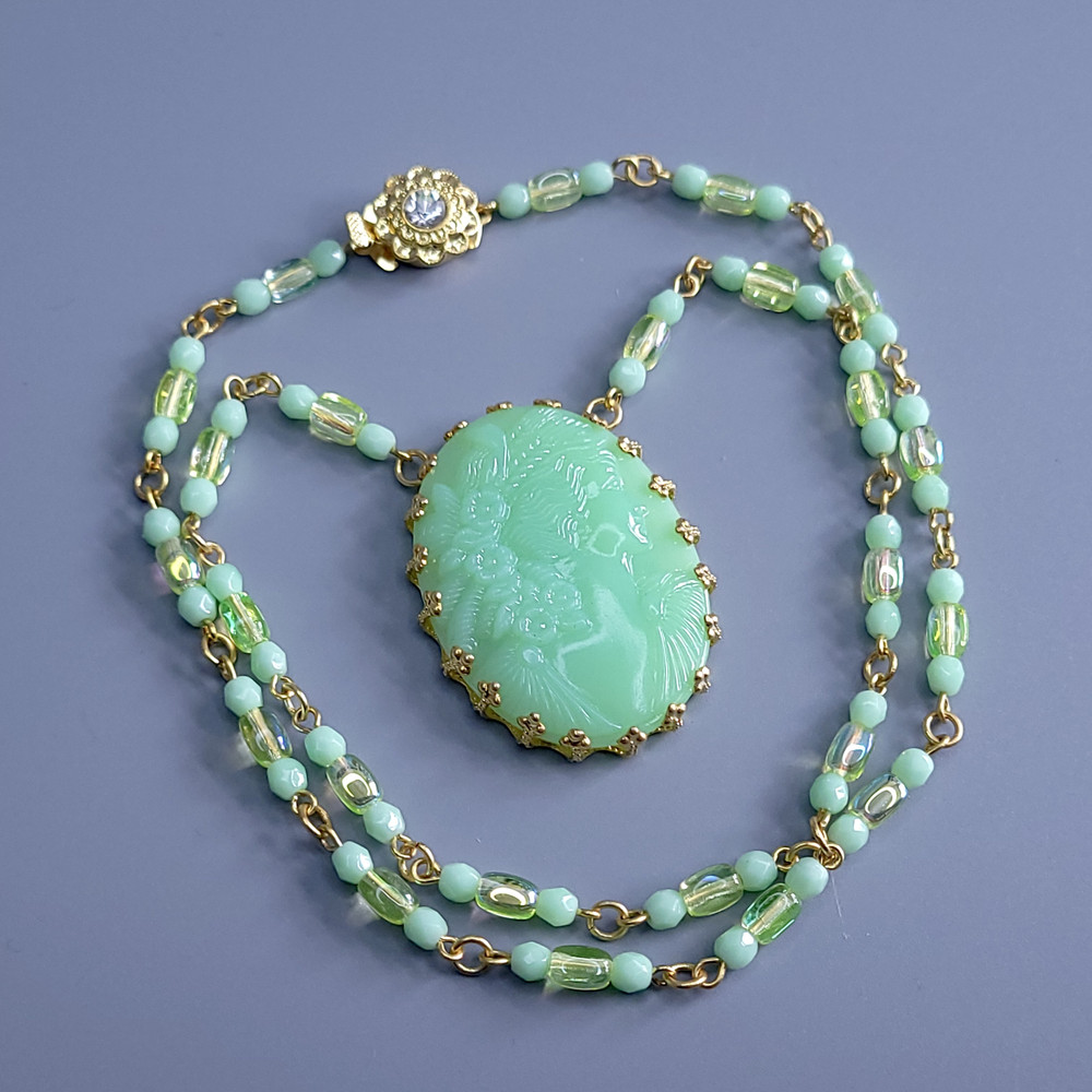 Uranium Glass Necklace 21” Cameo Pendant Vaseline Green Czech Beads