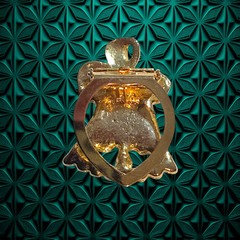 Brooch Clip pin Bell none tarnishing gold color statement piece Christmas Bell