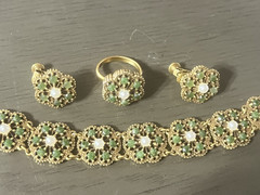 Lovely Vintage Goldette Faux Jade & Pearl Bracelet Earrings Ring Set