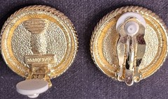 Mary Kay New Faux Roman Coin Intaglio Necklace Clip Earrings Set 1980’s-90’s