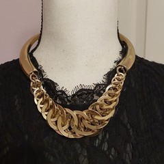 Haute Couture Chunky Chain Gold Tone Collar Statement Necklace