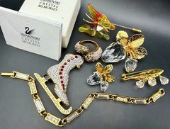 7 Piece Vtg SWAROVSKI Crystal Jewelry Lot Brooches Bracelet Stick Pin & Ring