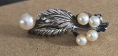 Vtg Japanese Export Sterling Silver Akoya Pearl Leaf Brooch Pin Mikimoto Style