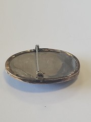 VINTAGE GREY OVAL CAMEO WITH GOLD TRIMMING