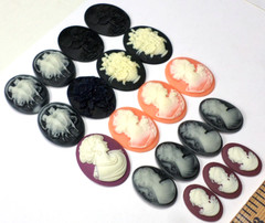 19 of 25-40mm Mixed Lot Vintage Two Graces, Women, Floral Oval Cameos Cabochon