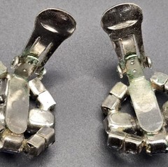 Vtg Unmarked Blue Rhinestone Clip On Earrings Emerald Cut Round Domed SilverTone