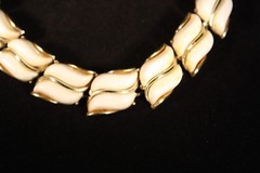 Costume Jewelry Necklace 14″ white beads zinc plated brass fittings