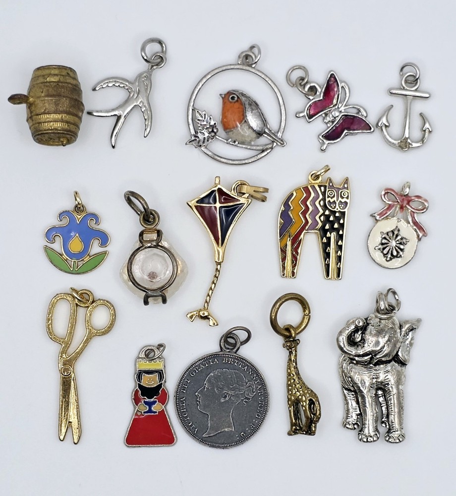 Vtg Charm Lot 15 Pendant Laurel Birch Cat Monet Kite Seagrams Barrel Craft Wear