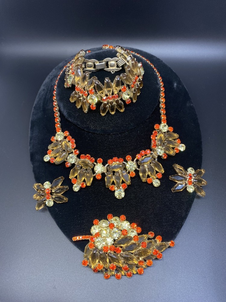 JULIANA D&E BOOK SET GRAND PARURE COFFIN RHINESTONES 5 PIECE PARURE SET