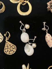 20 Pair Vintage Clip On EarRings Various Styles Colors Materials As Pictured 01