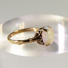 Vintage British 9CT Yellow Gold White Opal Ring Solitaire Split Shoulder Sz 6.75