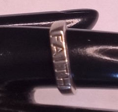 925 Sterling Silver Vintage Faith Stamped Square Dome Band Ring Sz 8