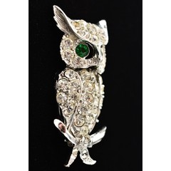 Vintage Crystal Owl Brooch Pin Rhinestone Green Eyes Silver Tone Sparkling Bin1