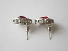 Earrings Studs Silver-Colored Rhinestones Red + Colorless 7.2 G / 1.6 X 1.4 Cm
