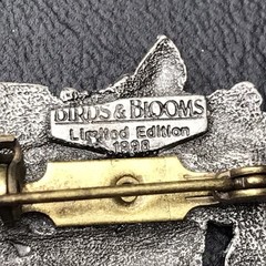 BIRDS & BLOOMS 1998 Butterfly In Flowers LIMITED Edition Brooch Pin Pewter
