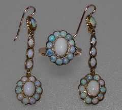 ANTIQUE VICTORIAN 9K GOLD OPAL EARRINGS RING SET C.1890