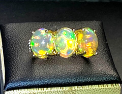 Dazzling 14kt Yellow Gold Ethiopian Opal and Diamond Ring Size 7 1/4 7.25