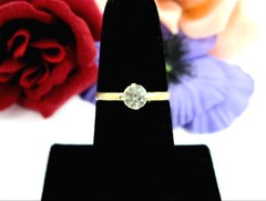 SOLITAIRE Clear Rhinestone RING Vintage Round Chaton Goldtone Shank Sz 7 Costume