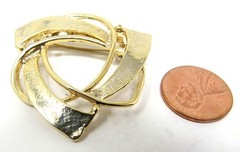 Gold Triangle Pin 1in Gold Swirls Circle Middle Scarf Holder US Seller us