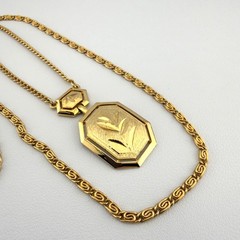 Vintage Gold-Tone Double Chain Necklace With Engraved Floral Pendant 24″ Length