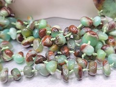 Vtg Sajen Chrysoprase Australia Green Jade Multi strand Beaded Necklace 19″