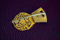 UNUSUAL ANTIQUE GEORGIAN ENGLISH GILDED WATCH COCK BROOCH FACES c1770